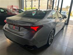 تويوتا أفالون